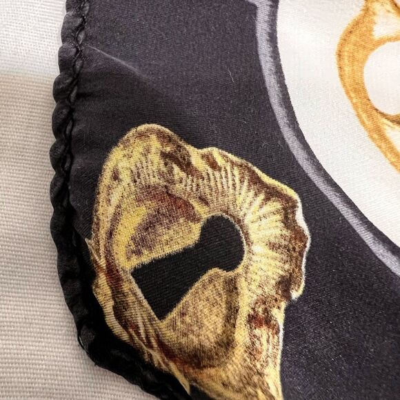 My Flat in London Gold and Black Scarf with Key Lock Motifs - Picture 6 of 8